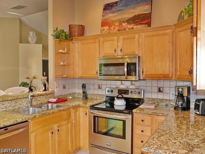 264 Castaways Street - Photo 5