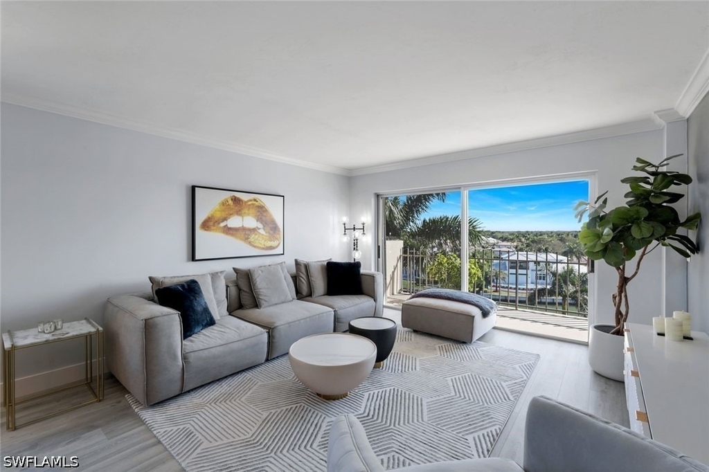 2150 Gulf Shore Boulevard N - Photo 3