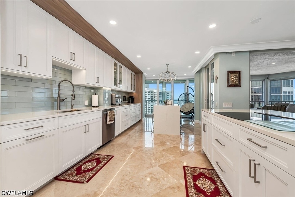 4401 Gulf Shore Boulevard N - Photo 3