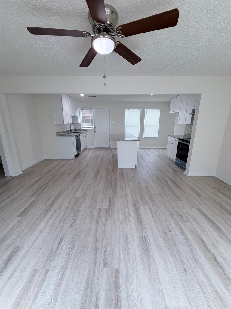 1112 3rd Street - Photo 10