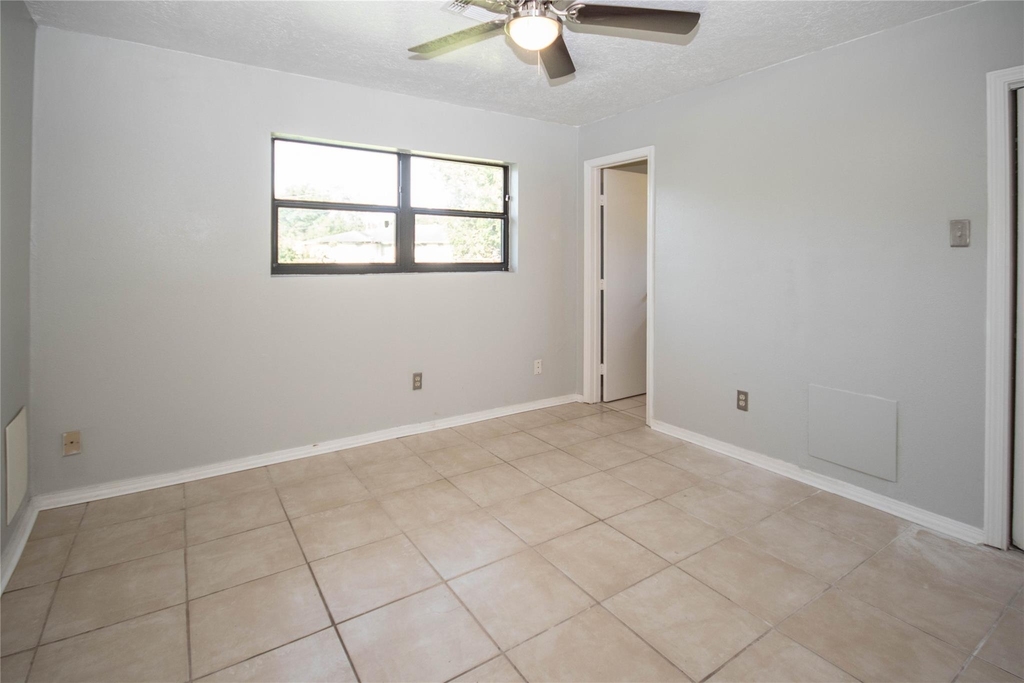 10902 Mosscrest Drive - Photo 13