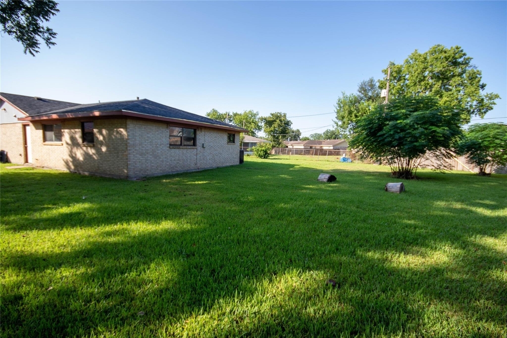 10902 Mosscrest Drive - Photo 22