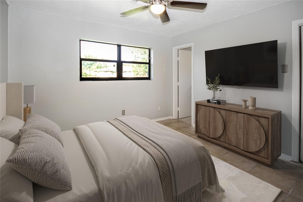 10902 Mosscrest Drive - Photo 12
