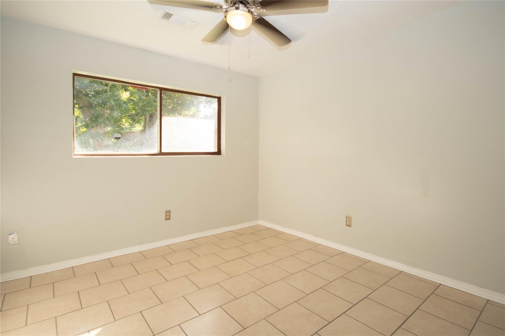 10902 Mosscrest Drive - Photo 19
