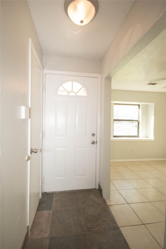 10902 Mosscrest Drive - Photo 2