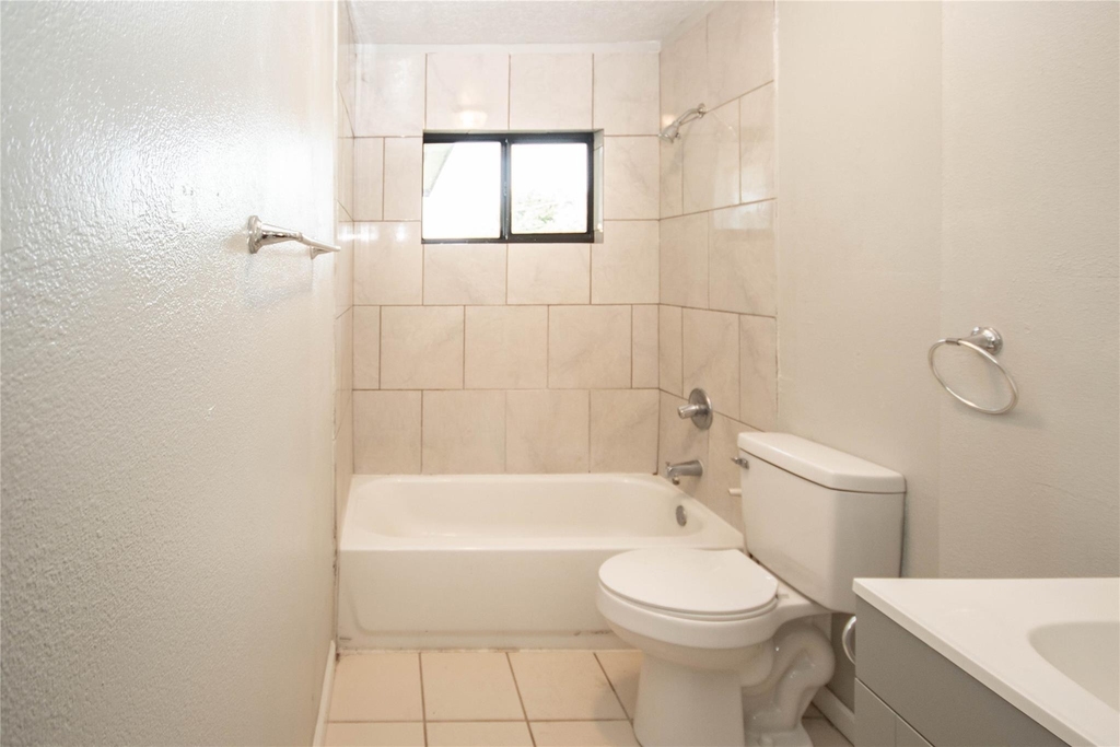 10902 Mosscrest Drive - Photo 17
