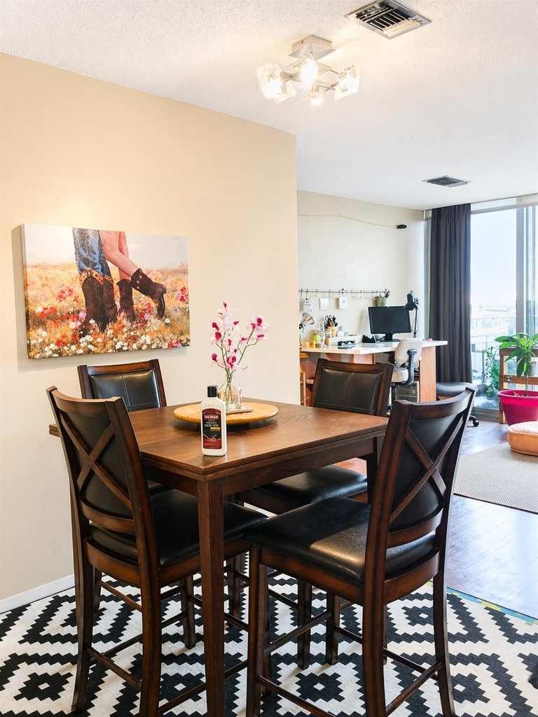 3600 Montrose Boulevard - Photo 3