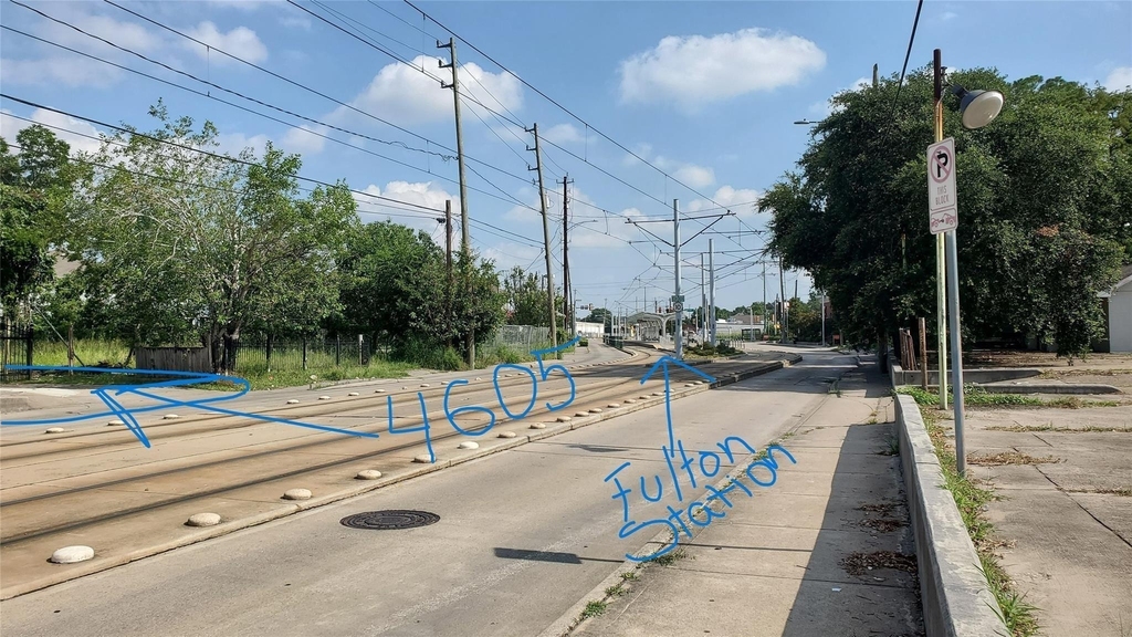 4605 Fulton Street - Photo 4