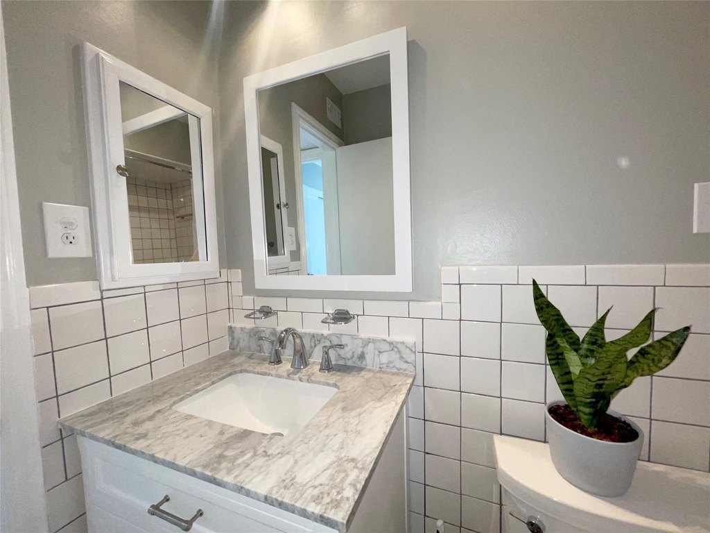 2601 Bellefontaine Street - Photo 10
