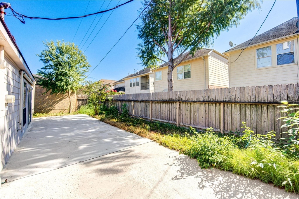 1927 Ash Meadow Drive - Photo 45