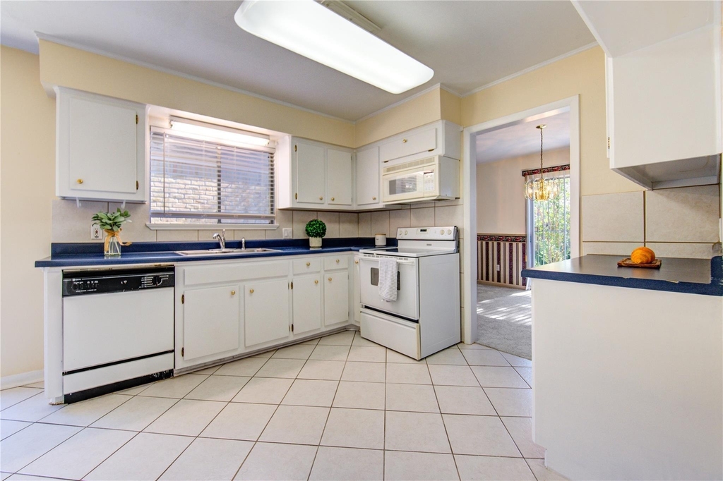 1927 Ash Meadow Drive - Photo 0
