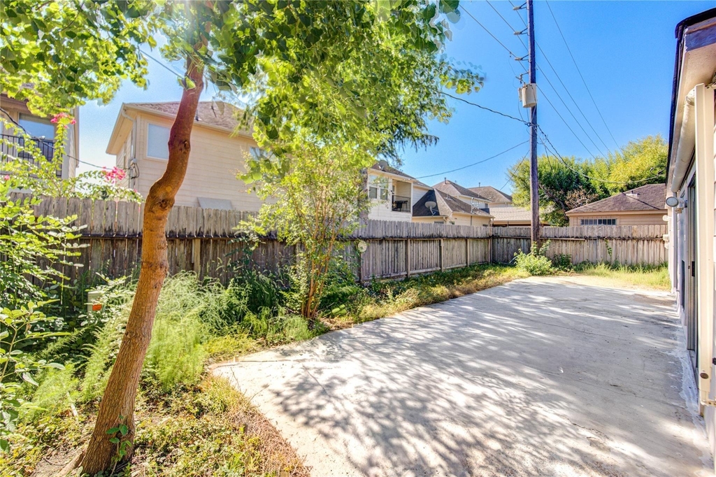 1927 Ash Meadow Drive - Photo 44