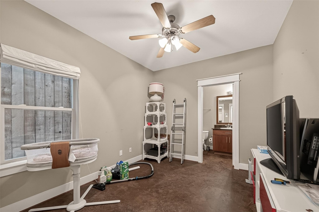 1510 Crockett Street - Photo 17