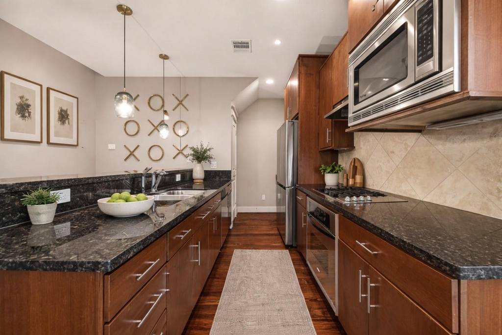1510 Crockett Street - Photo 8