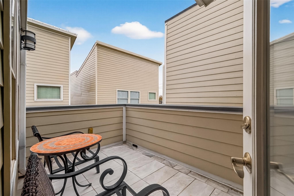 1510 Crockett Street - Photo 32