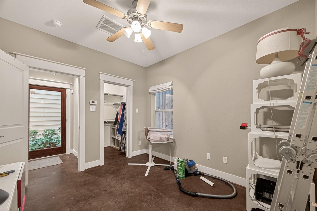 1510 Crockett Street - Photo 16