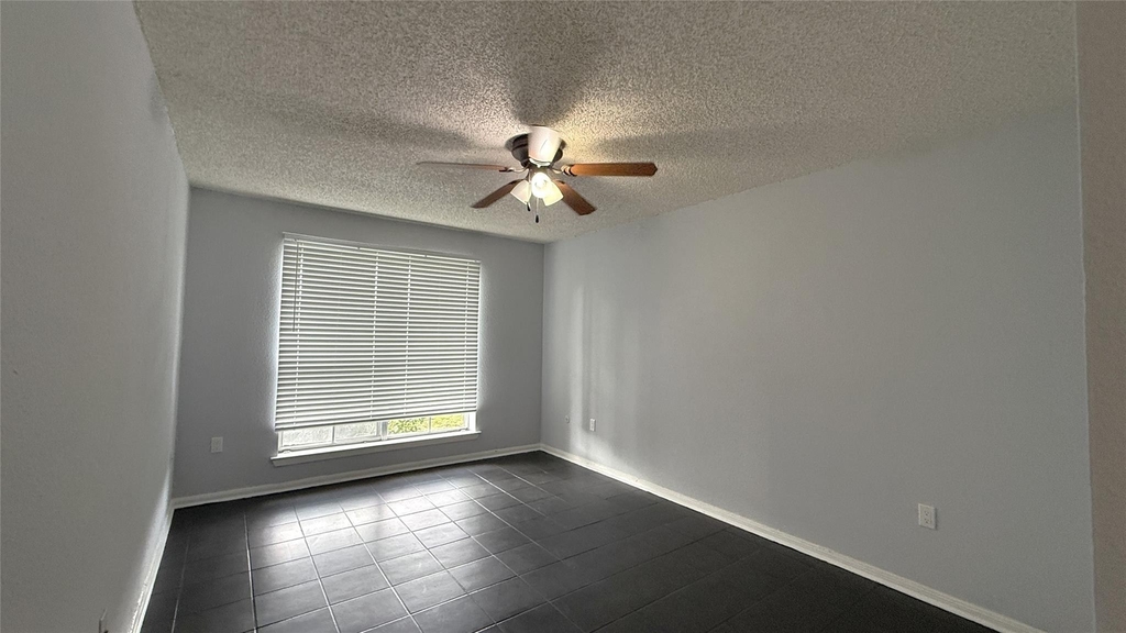 250 El Dorado Boulevard - Photo 7