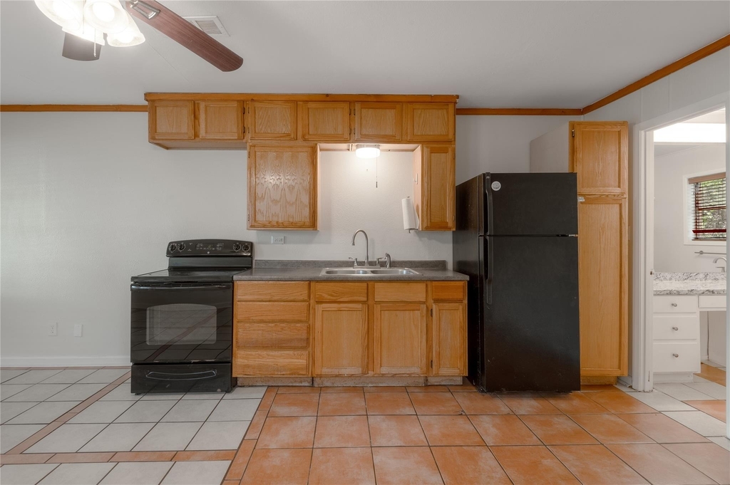 1412 22nd Street - Photo 10