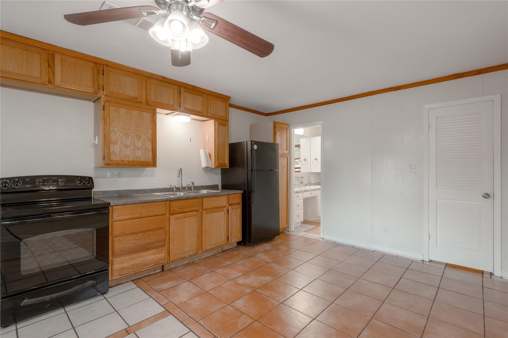 1412 22nd Street - Photo 9