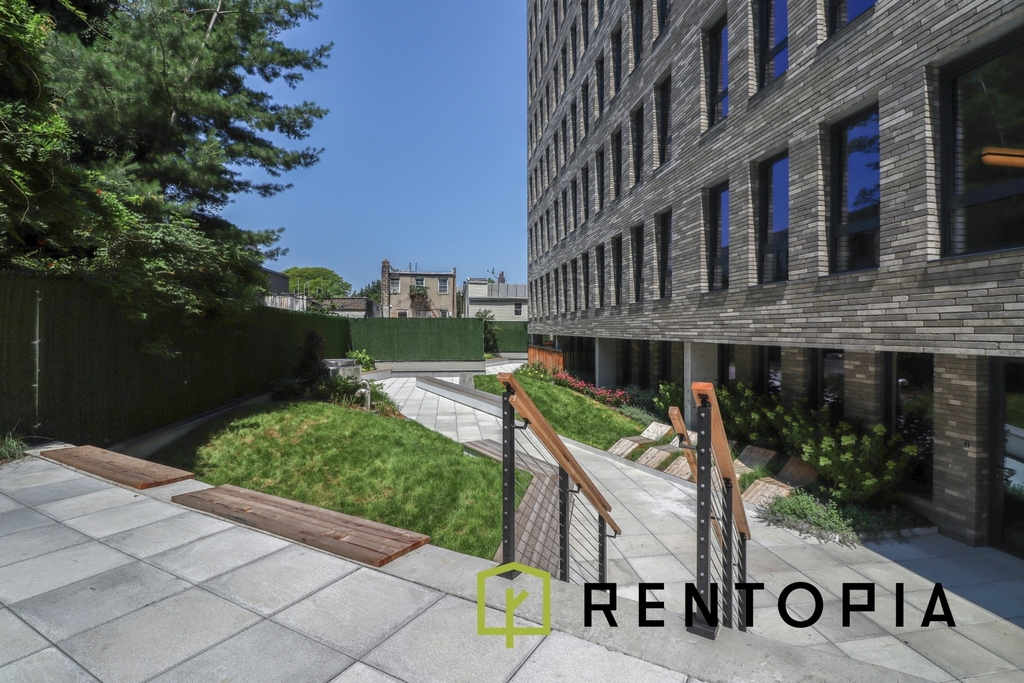 130 Hope Street - Photo 8