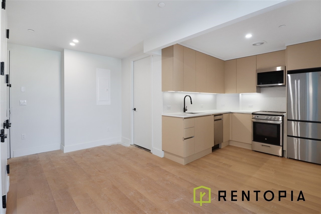130 Hope Street - Photo 2