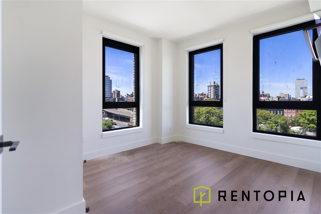130 Hope Street - Photo 1