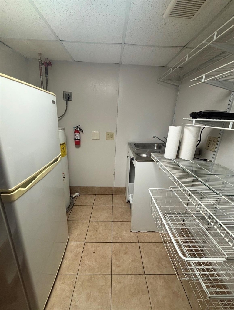 928 Main St Street - Photo 5