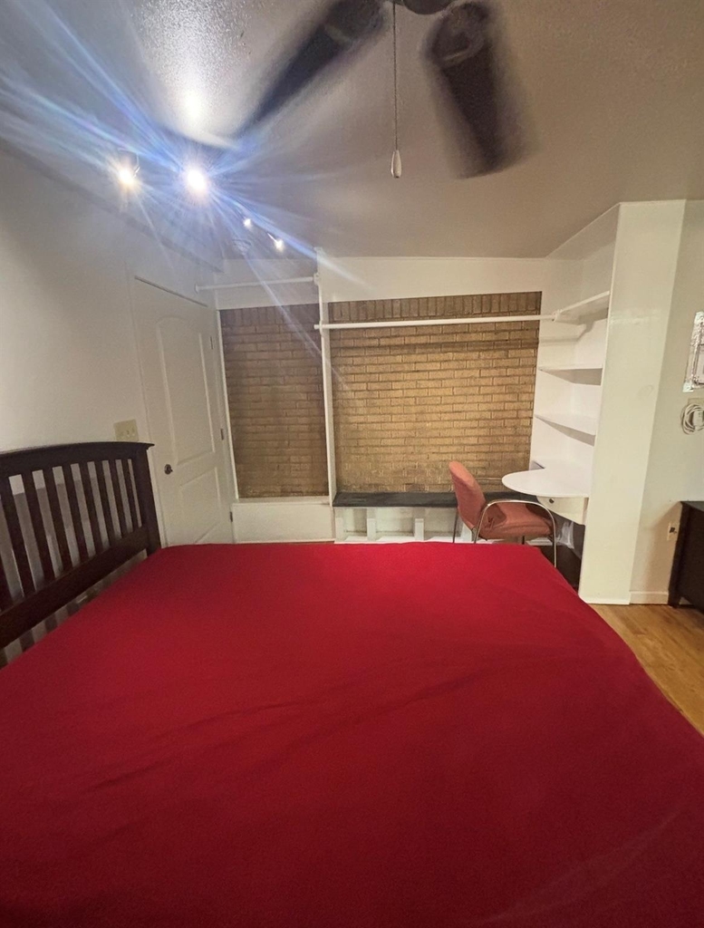928 Main St Street - Photo 9