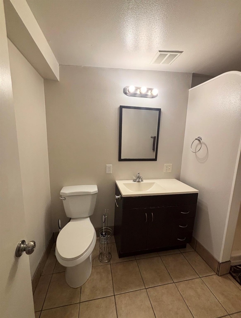928 Main St Street - Photo 10
