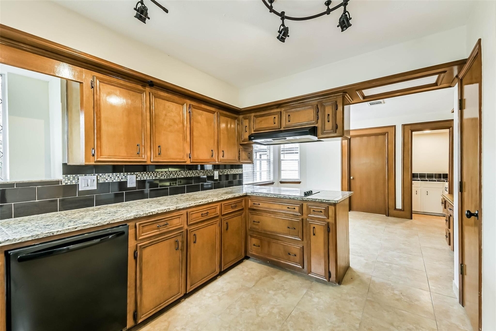 12910 Ivyforest Drive - Photo 8