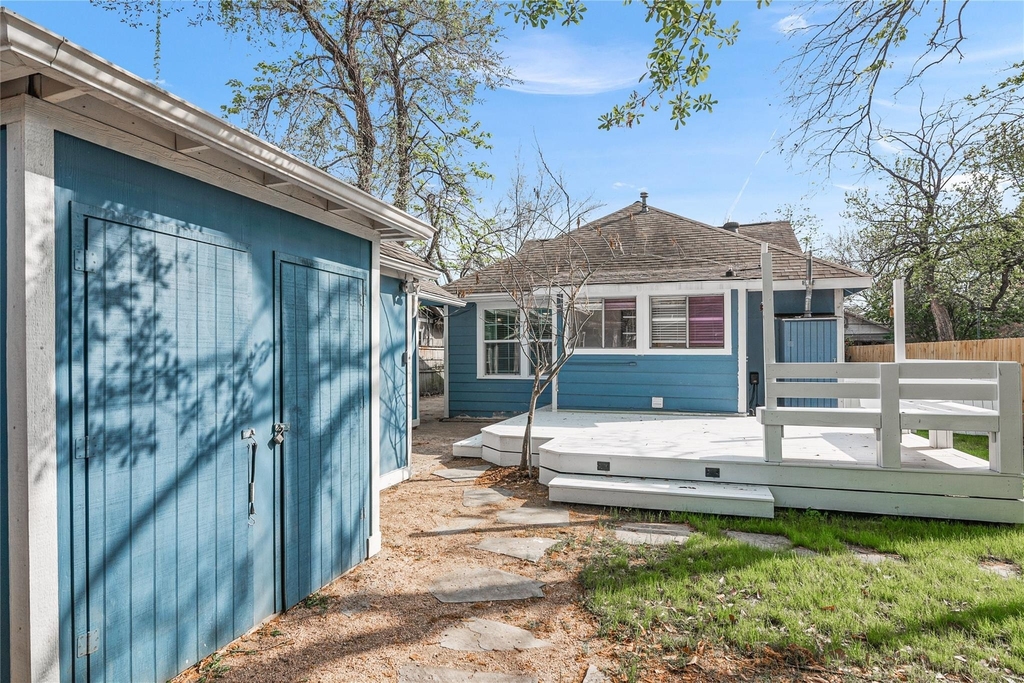 320 Coronado Street - Photo 24
