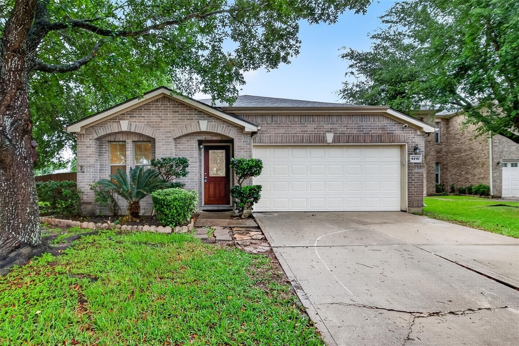 9219 Pinderfield Ct - Photo 0