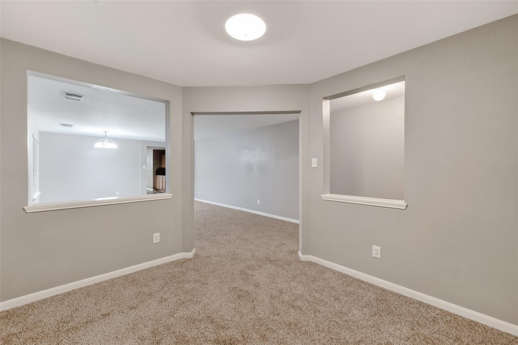 9219 Pinderfield Ct - Photo 3
