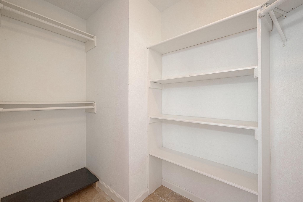703 Turtle Creek Drive - Photo 10