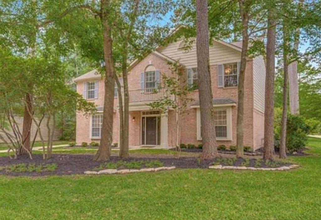 2 Twin Feather Place - Photo 0