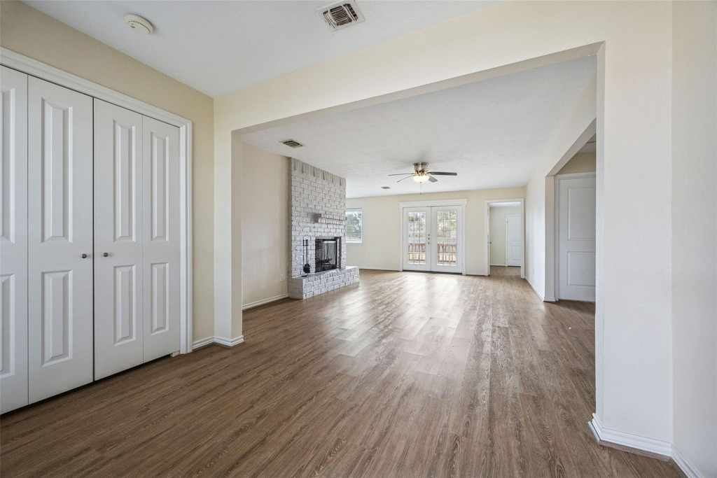 103 Brigadoon Lane - Photo 2