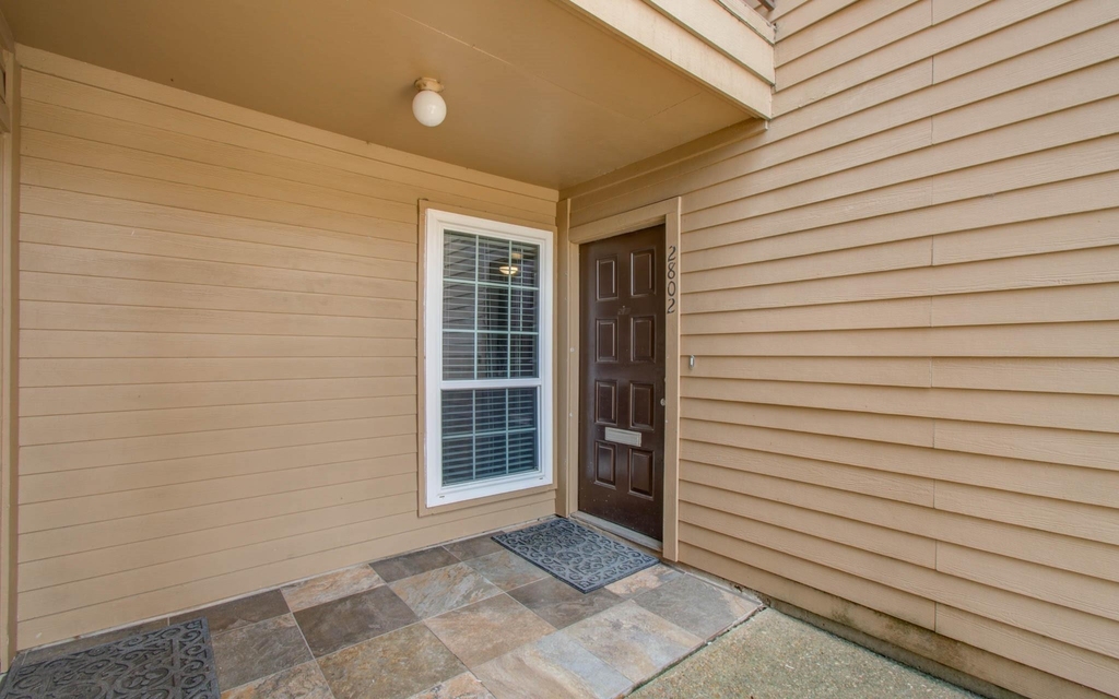 10555 Turtlewood Court - Photo 3
