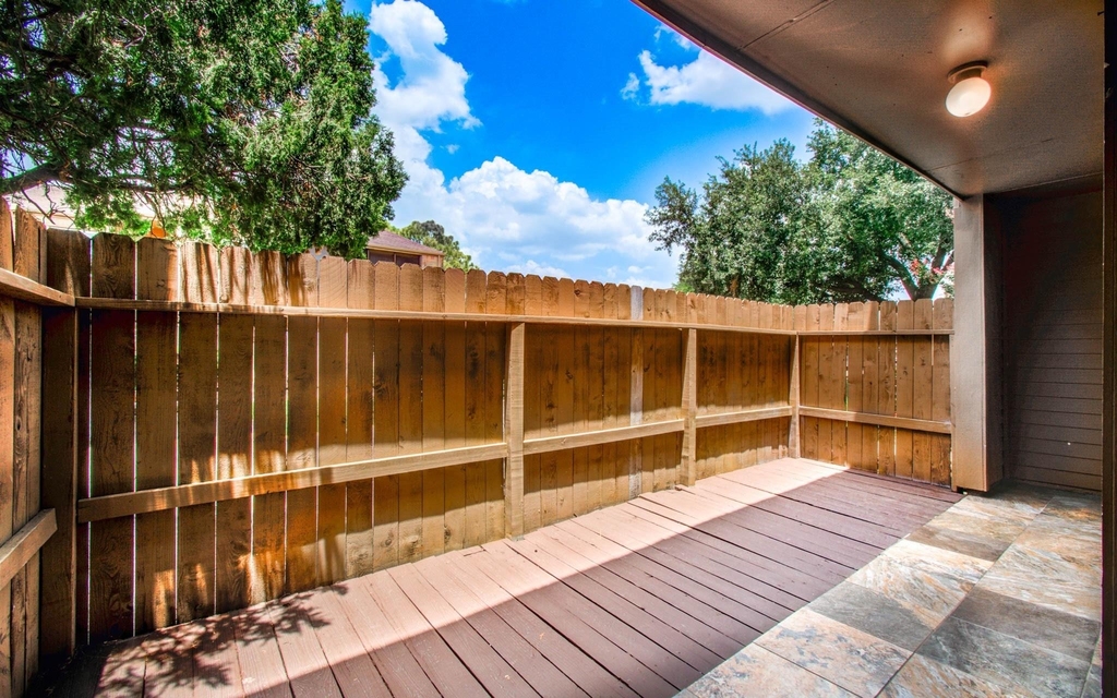 10555 Turtlewood Court - Photo 4