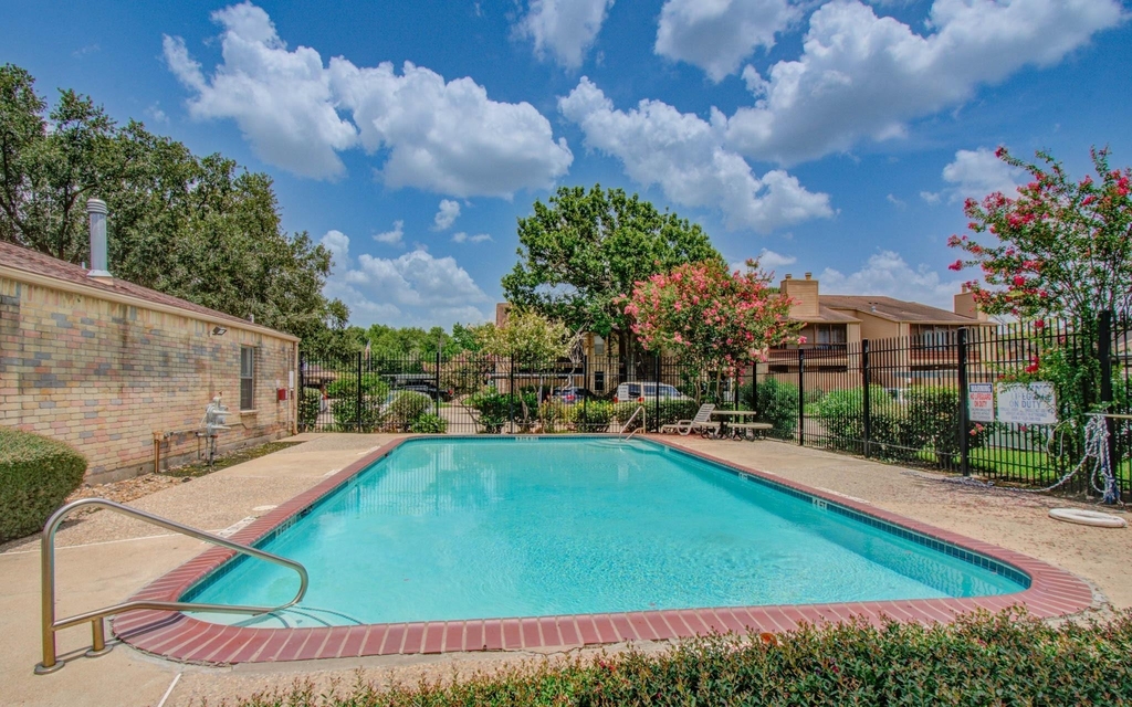 10555 Turtlewood Court - Photo 23