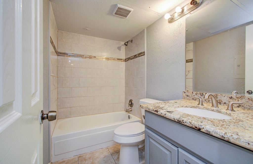 10555 Turtlewood Court - Photo 13