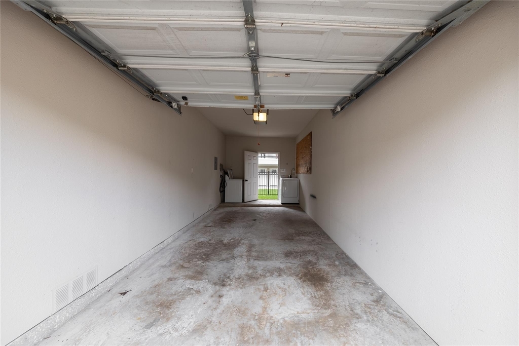 1229 W 21st Street - Photo 20