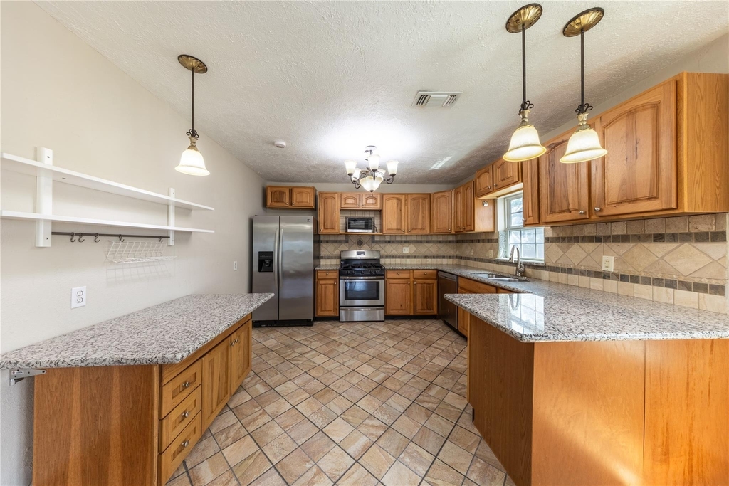 1229 W 21st Street - Photo 7