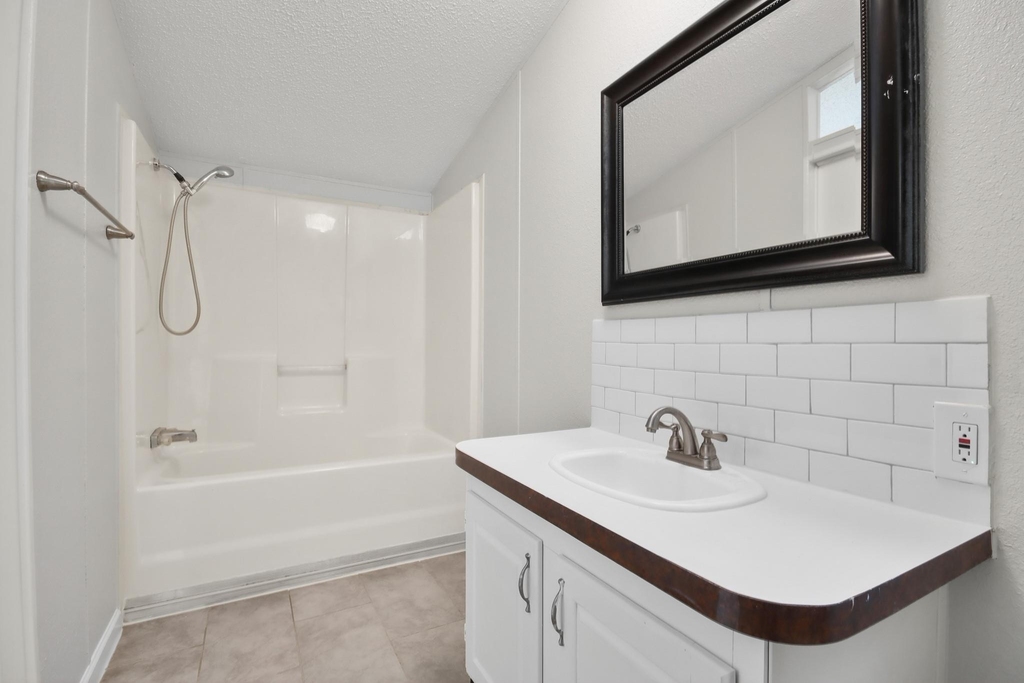 25494 Deepwood Drive - Photo 15