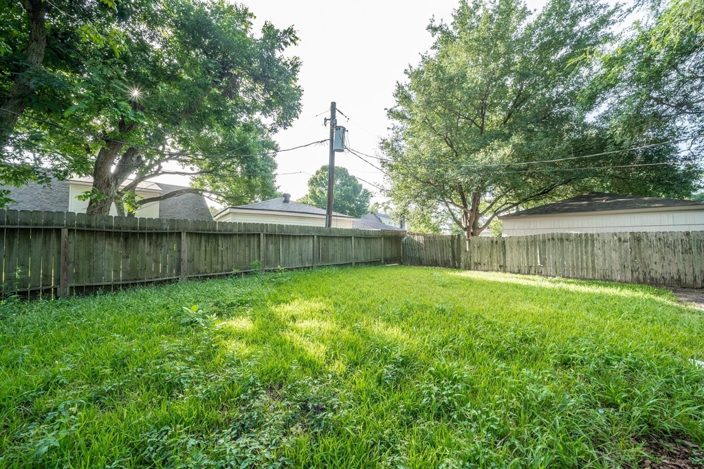 1907 Ashford Hollow Lane - Photo 30