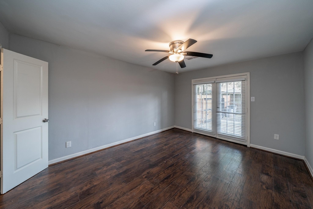 1907 Ashford Hollow Lane - Photo 20