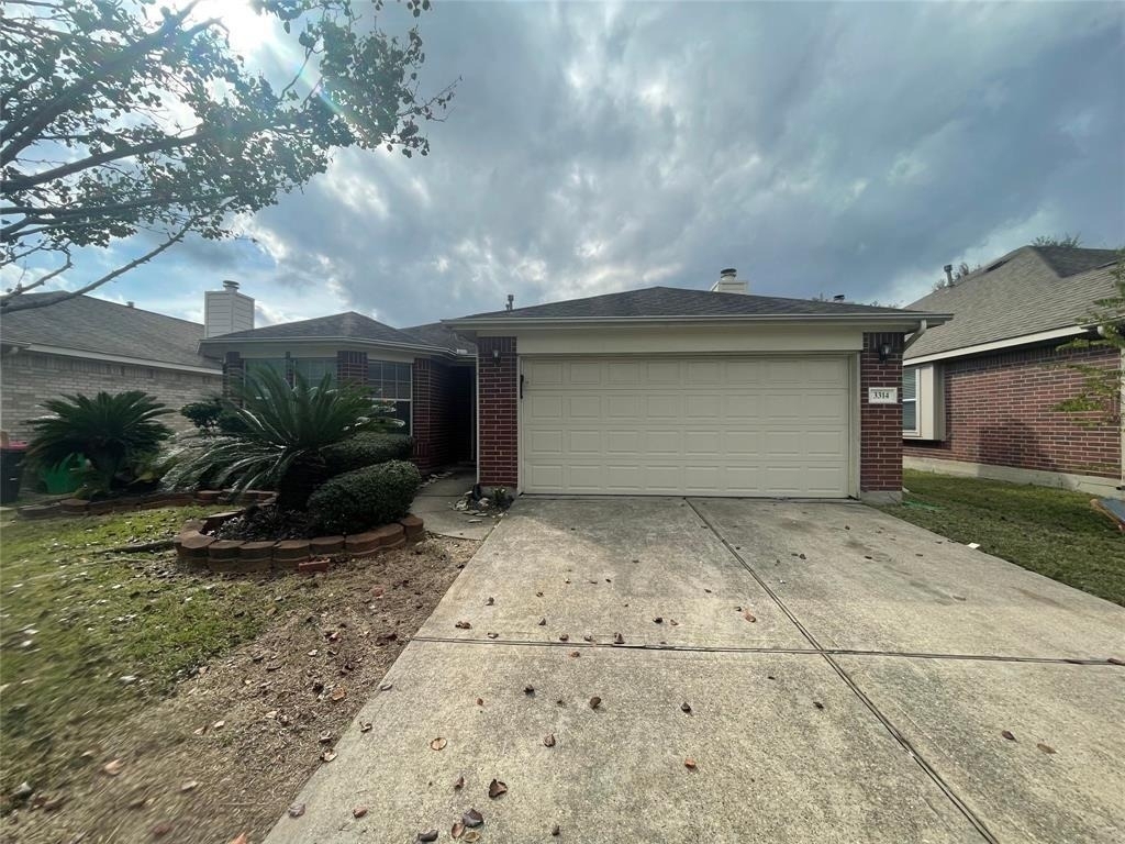 3314 Falcon Trail Drive - Photo 0