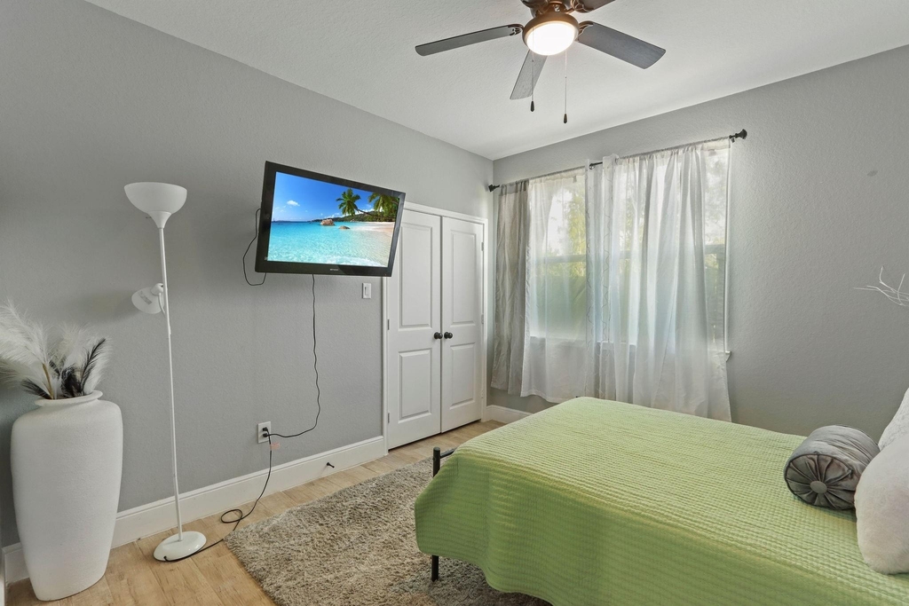 5607 Bacher Street - Photo 12