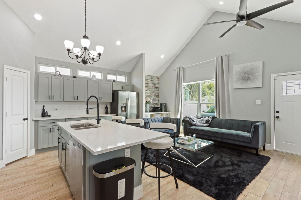 5607 Bacher Street - Photo 3