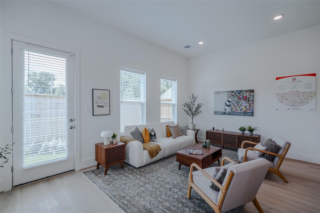 862 Paul Quinn Street Unit B - Photo 12