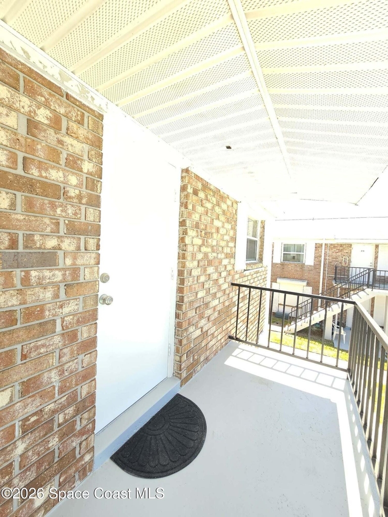 190 E Olmstead Drive - Photo 1